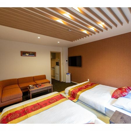 Aparthotel Grand Base Hiroshima Ekimae Exteriér fotografie