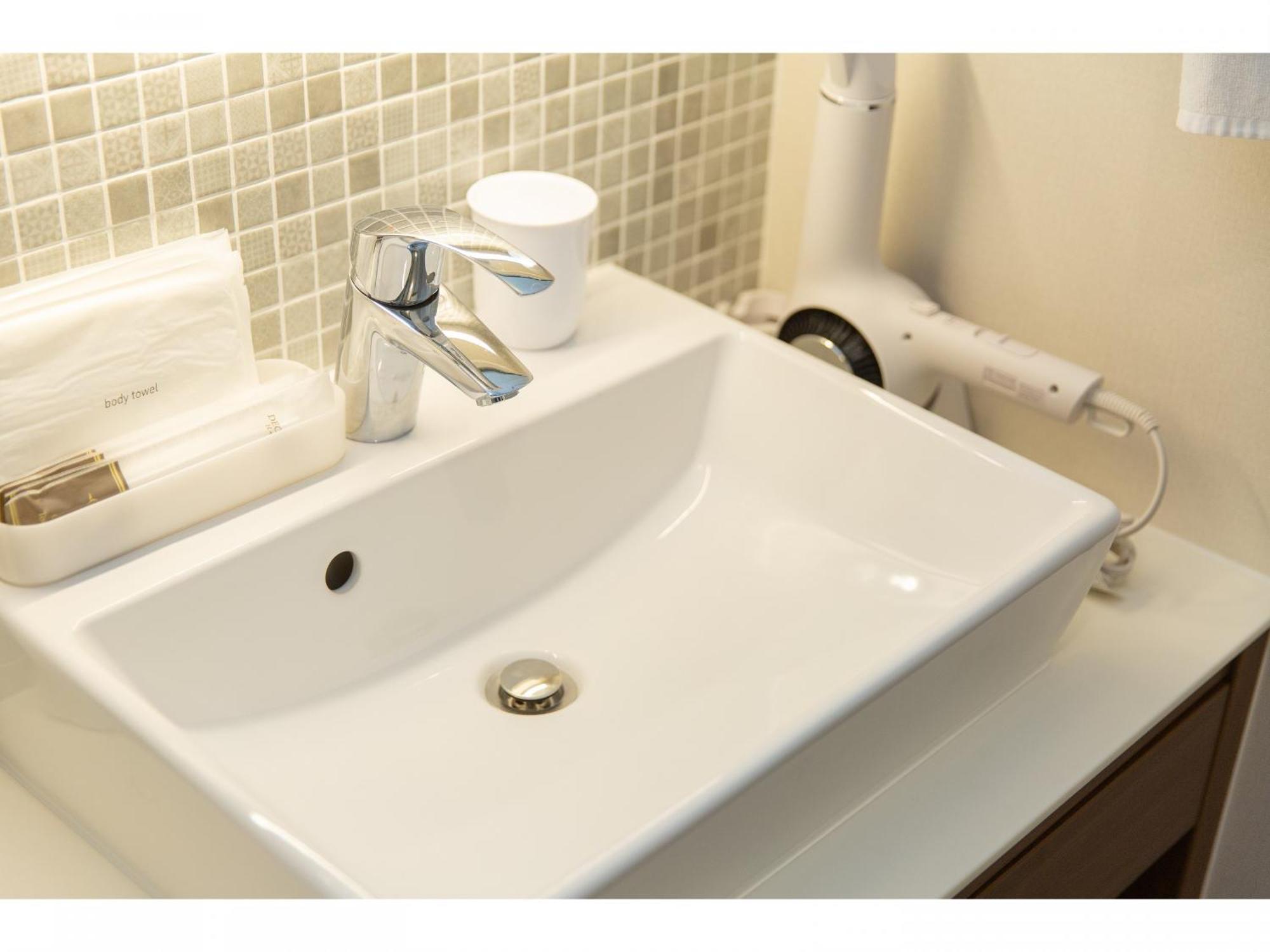 Aparthotel Grand Base Hiroshima Ekimae Exteriér fotografie